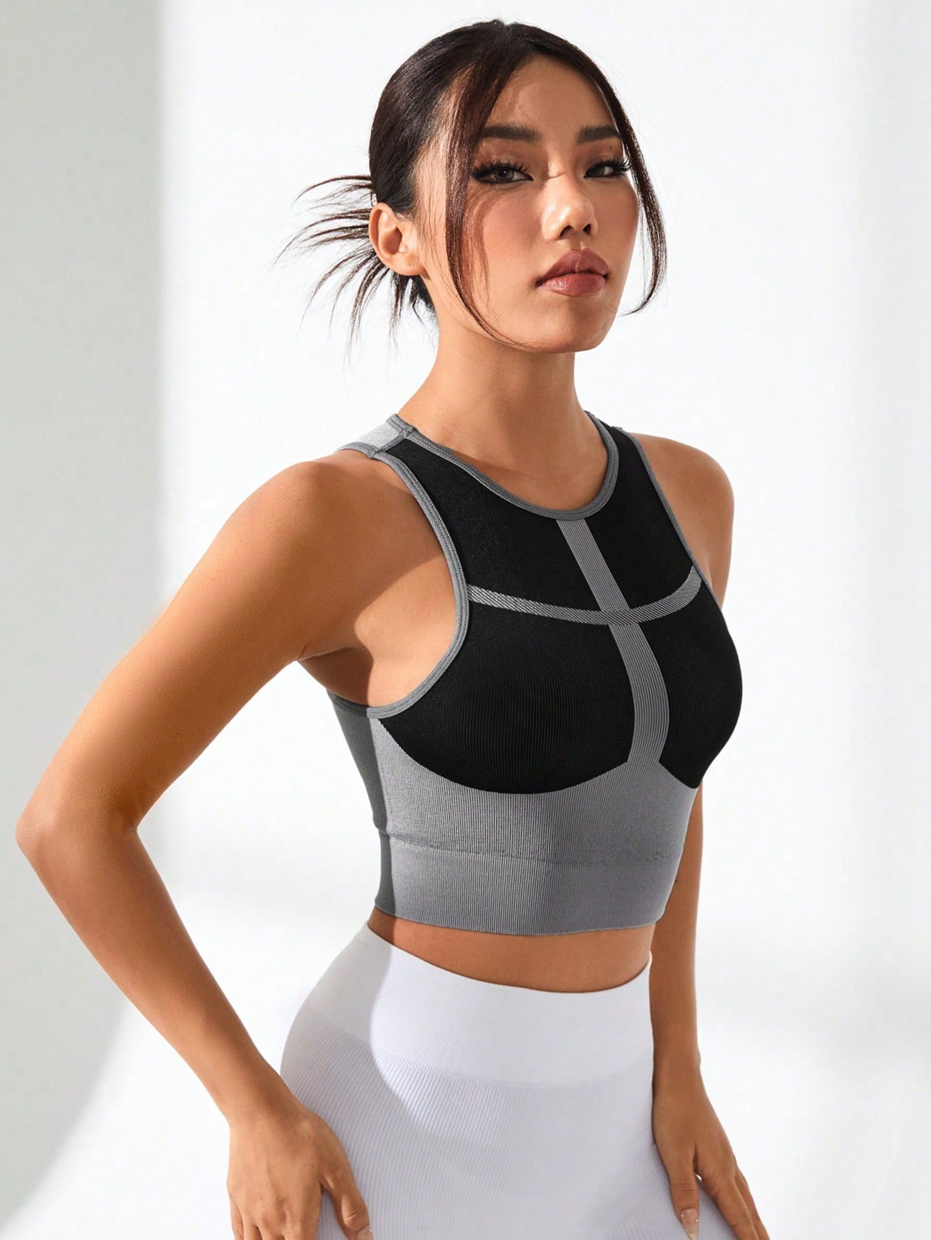 Top corto acanalado con bloque - Yoga Blocks reseña y precio